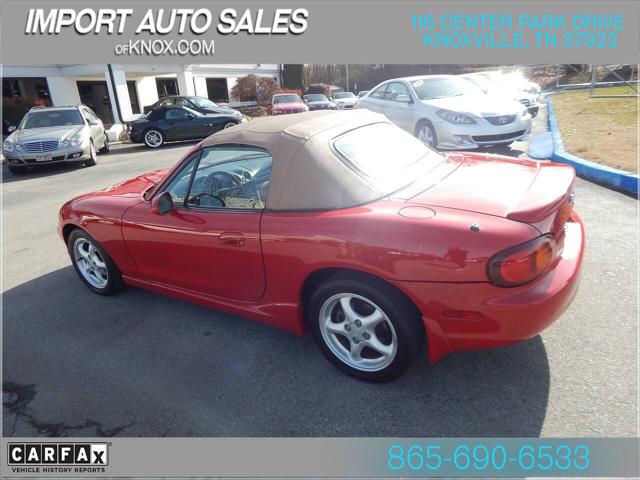 1999 Mazda MX-5 Base 2dr Convertible