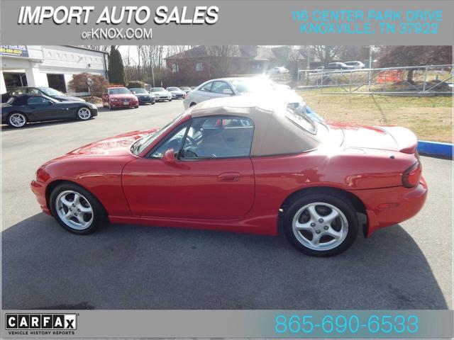 1999 Mazda MX-5 Base 2dr Convertible