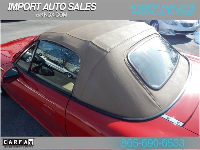 1999 Mazda MX-5 Base 2dr Convertible