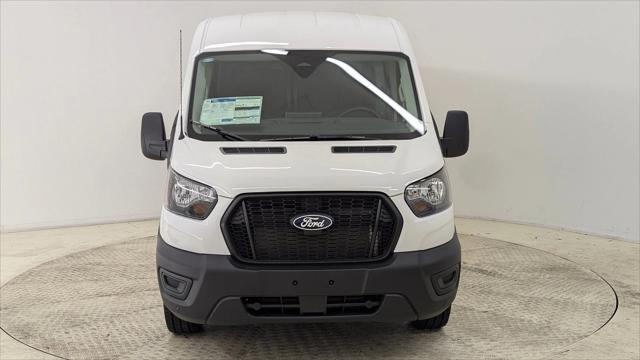 2026 Ford Transit Cargo Van T-250 148" Med Rf 9150 GVWR RWD