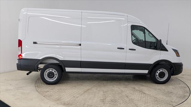 2026 Ford Transit Cargo Van T-250 148" Med Rf 9150 GVWR RWD