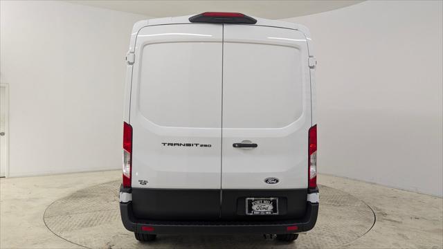 2026 Ford Transit Cargo Van T-250 148" Med Rf 9150 GVWR RWD
