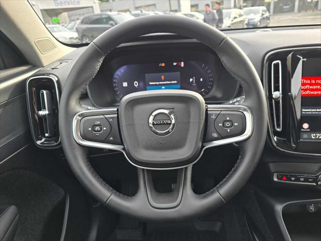 2026 Volvo XC40 Core, B5 AWD Gas (mild hybrid), Dark