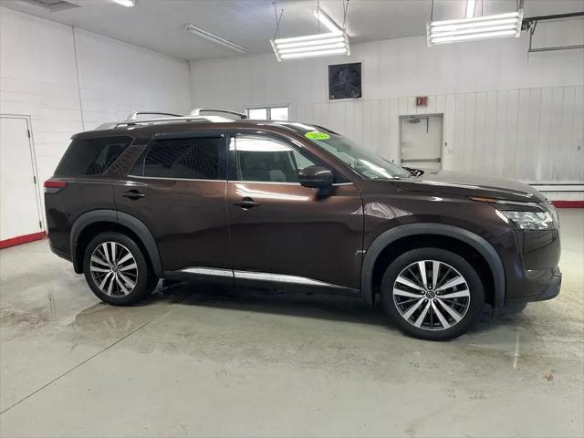 2022 Nissan Pathfinder Platinum 4WD for sale in Beaverdale, PA