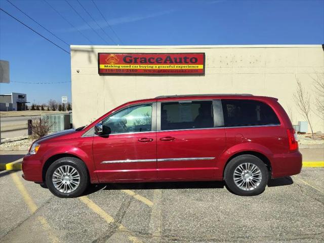 2013 Chrysler Town & Country Touring-L for sale in Maize, KS