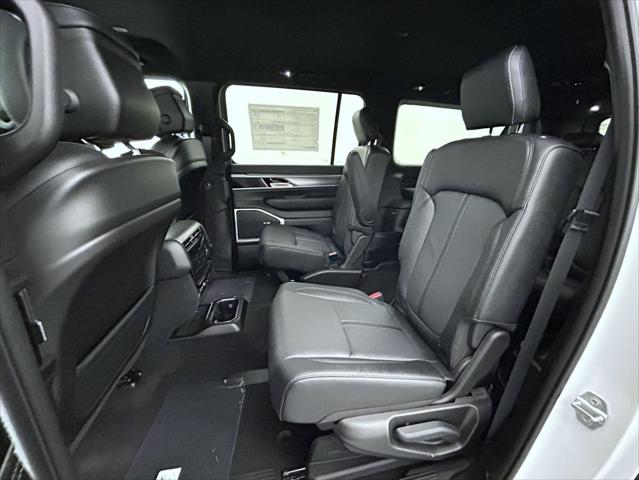 2026 Jeep Grand Wagoneer Limited Altitude 4x4