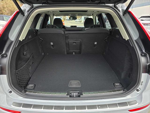 2026 Volvo XC60 Plug-In Hybrid Plus, T8 AWD Electric/Gasoline, Dark