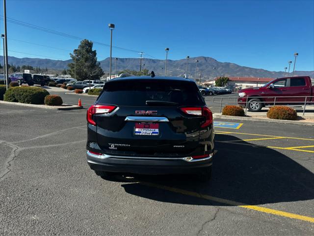 2024 GMC Terrain AWD SLT