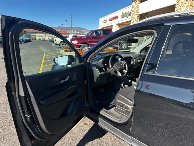 2024 GMC Terrain AWD SLT
