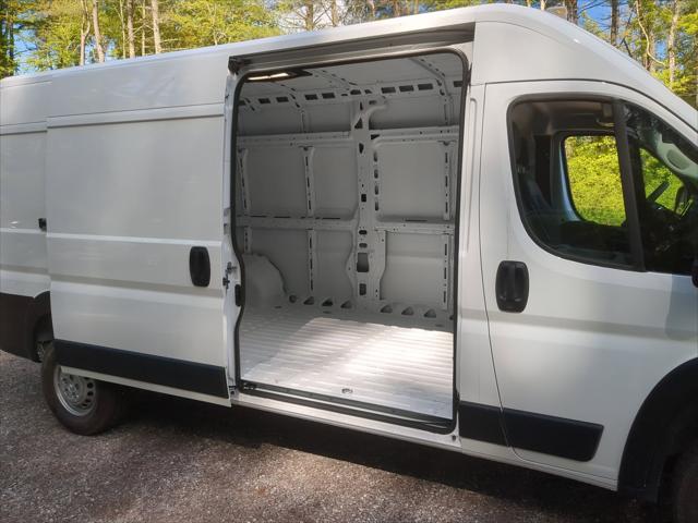 2026 Ram ProMaster Cargo Van Tradesman High Roof 159" WB w/Pass Seat