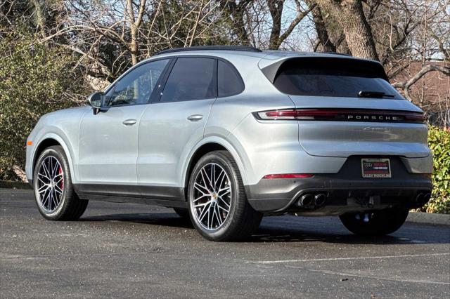 2024 Porsche Cayenne S
