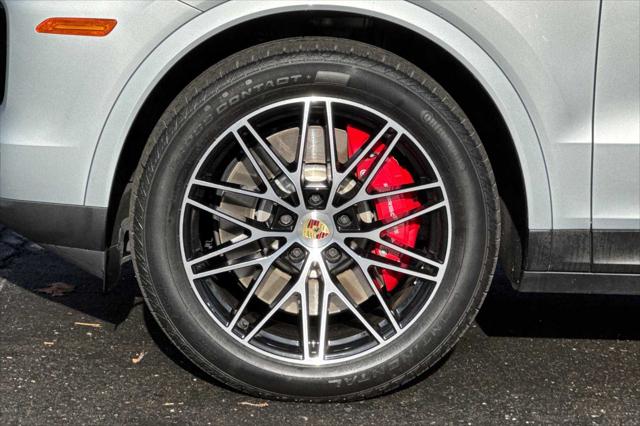 2024 Porsche Cayenne S