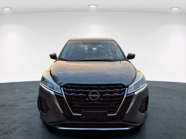 2022 Nissan Kicks S Xtronic CVT