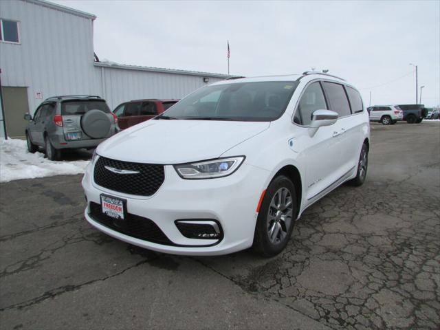 2024 Chrysler Pacifica Hybrid Pinnacle 2024 Chrysler Pacifica Hybrid Pinnacle