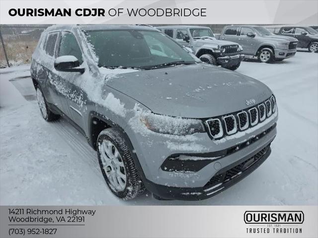 2023 Jeep Compass Latitude Lux FWD 2023 Jeep Compass Latitude Lux FWD