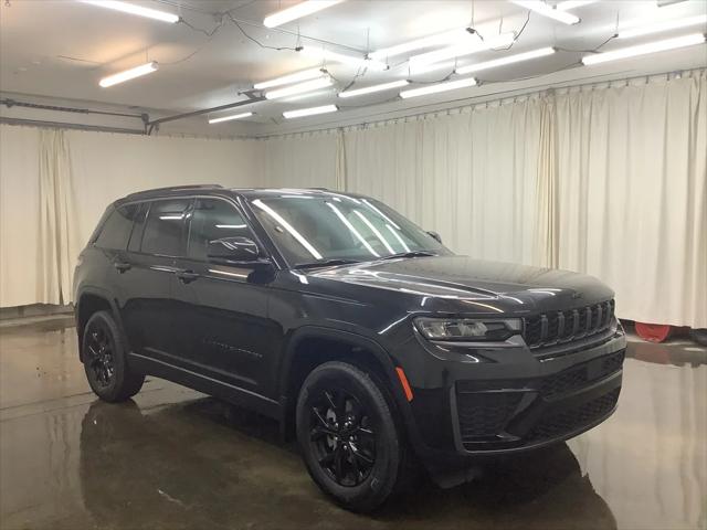 2026 Jeep Grand Cherokee Altitude 4x4