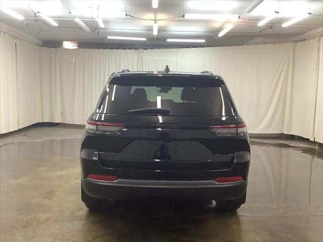 2026 Jeep Grand Cherokee Altitude 4x4