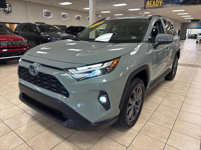 2022 Toyota RAV4 Hybrid XLE Premium