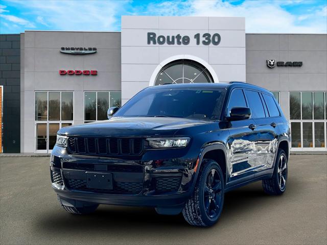 2022 Jeep Grand Cherokee L Altitude 4x4 2022 Jeep Grand Cherokee L Altitude 4x4