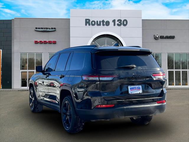 2022 Jeep Grand Cherokee L Altitude 4x4 2022 Jeep Grand Cherokee L Altitude 4x4