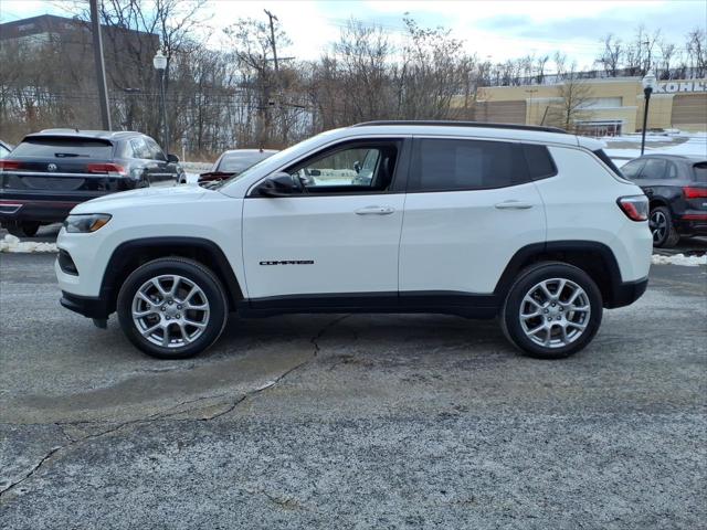 2022 Jeep Compass Latitude Lux 4x4