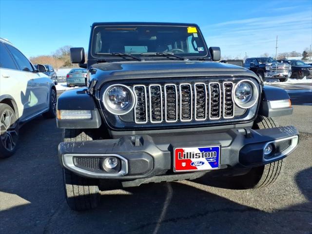 2024 Jeep Wrangler 4-Door Sahara 4x4