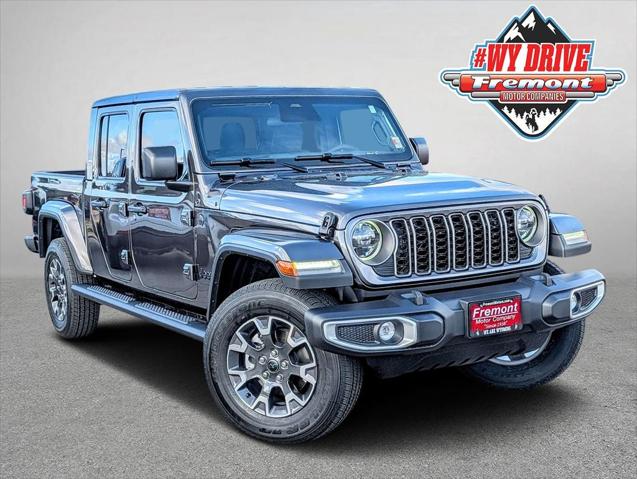 2026 Jeep Gladiator GLADIATOR SAHARA 4X4