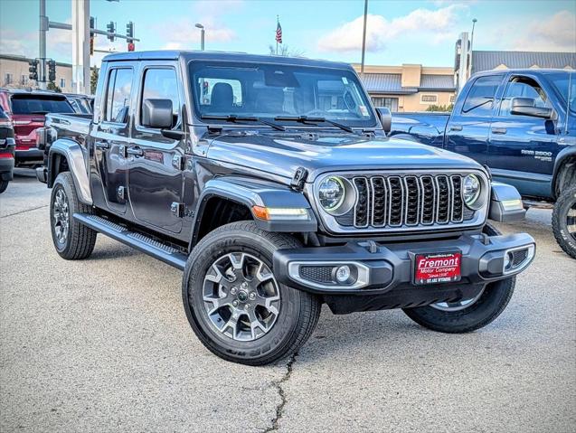 2026 Jeep Gladiator GLADIATOR SAHARA 4X4