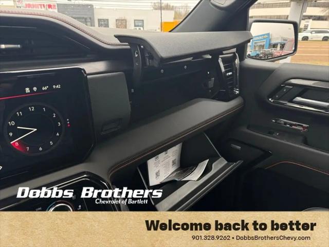 2025 GMC Sierra 1500 4WD Crew Cab Short Box AT4