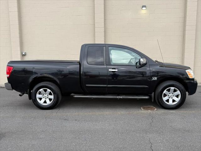 2004 Nissan Titan LE
