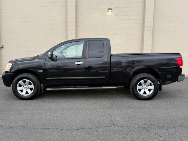 2004 Nissan Titan LE
