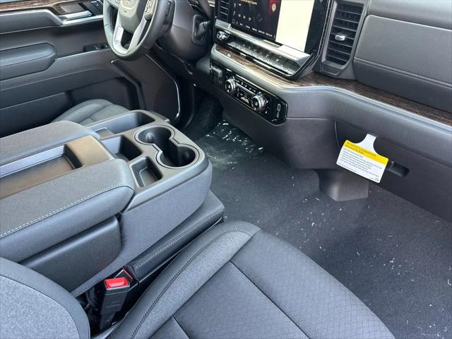2026 GMC Sierra 1500 Crew Cab, Short Bed, SLE, RWD