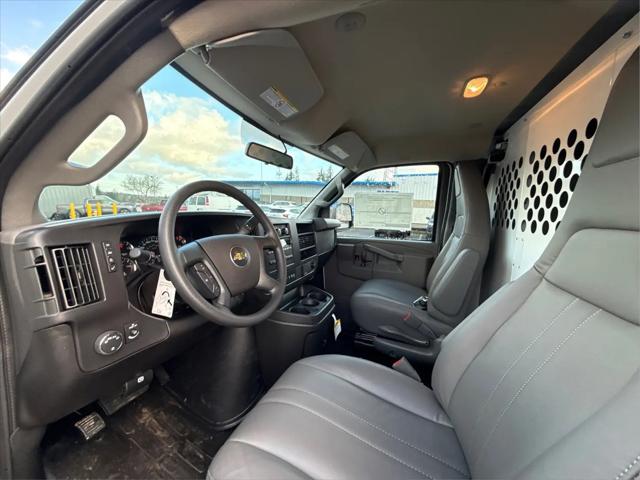 2025 Chevrolet Express Cargo Van RWD 2500 Extended Wheelbase WT