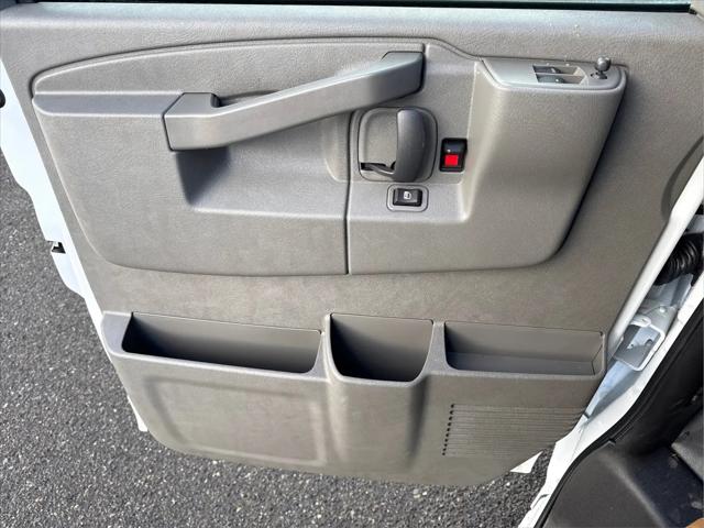2025 Chevrolet Express Cargo Van RWD 2500 Extended Wheelbase WT