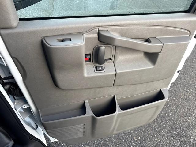 2025 Chevrolet Express Cargo Van RWD 2500 Extended Wheelbase WT