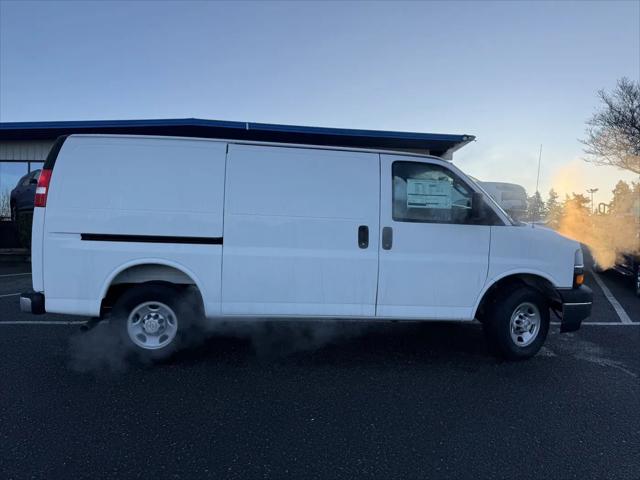 2025 Chevrolet Express Cargo Van RWD 2500 Regular Wheelbase WT
