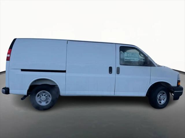2025 Chevrolet Express Cargo Van RWD 2500 Regular Wheelbase WT