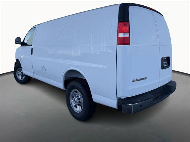 2025 Chevrolet Express Cargo Van RWD 2500 Regular Wheelbase WT