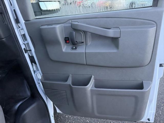 2025 Chevrolet Express Cargo Van RWD 2500 Regular Wheelbase WT