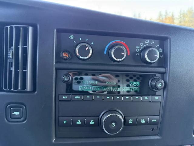 2025 Chevrolet Express Cargo Van RWD 2500 Regular Wheelbase WT