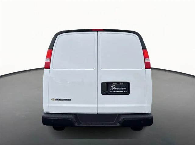 2025 Chevrolet Express Cargo Van RWD 2500 Extended Wheelbase WT