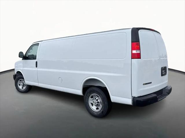 2025 Chevrolet Express Cargo Van RWD 2500 Extended Wheelbase WT