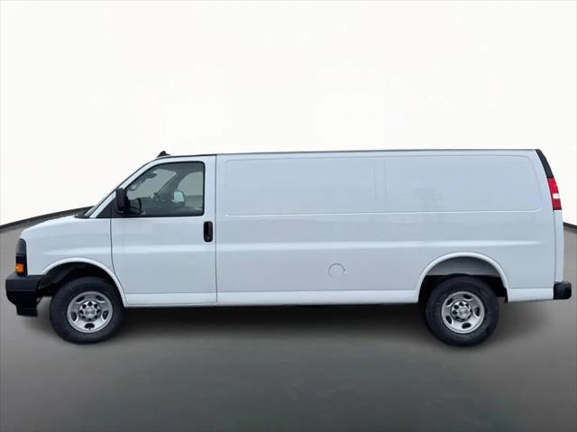 2025 Chevrolet Express Cargo Van RWD 2500 Extended Wheelbase WT