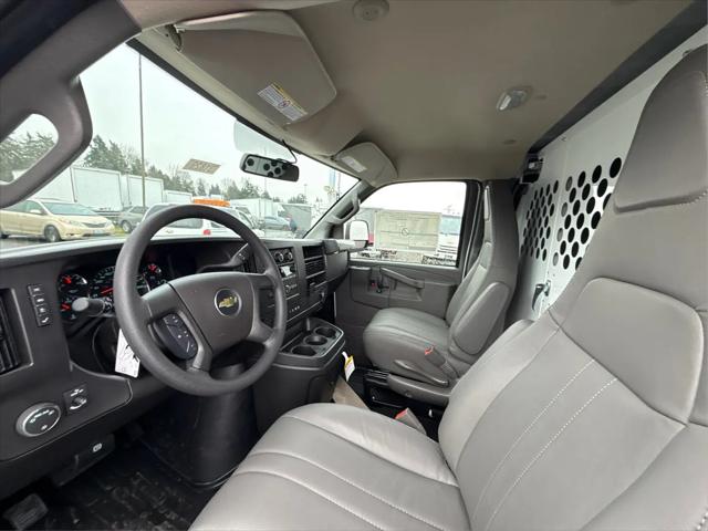 2025 Chevrolet Express Cargo Van RWD 2500 Extended Wheelbase WT