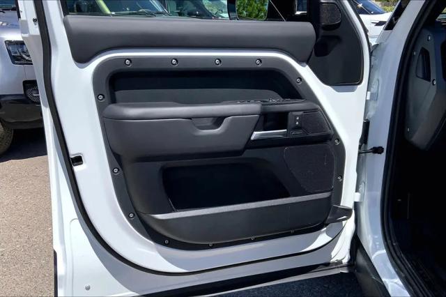 2026 Land Rover Defender P300 S
