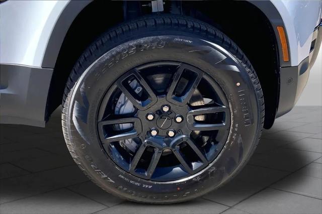 2026 Land Rover Defender P300 S
