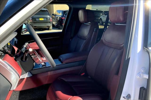 2026 Land Rover Range Rover P530 SE