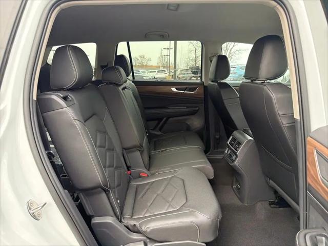 2026 Volkswagen Atlas SE with Technology