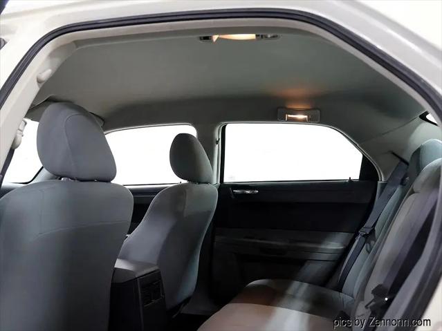2005 Chrysler 300 Base