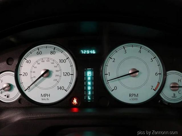 2005 Chrysler 300 Base